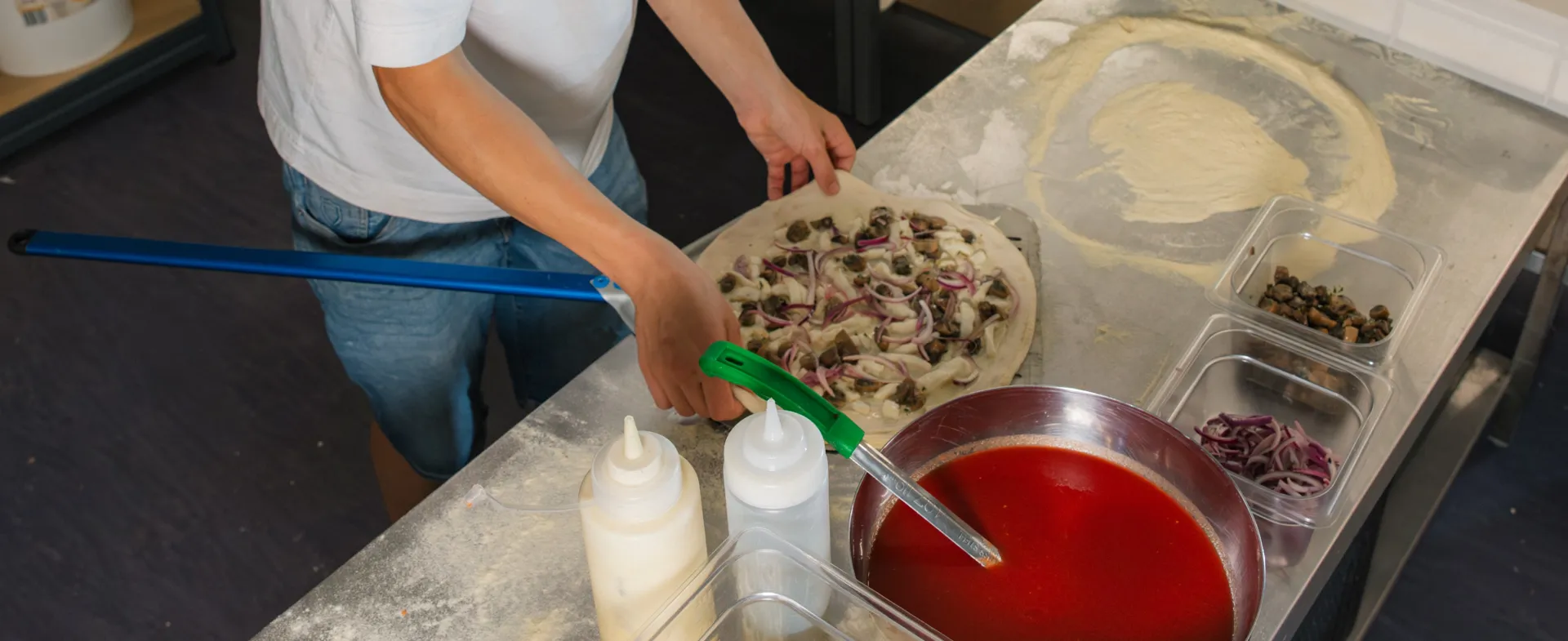 Fornoza wedding pizza catering setup near Basingstoke